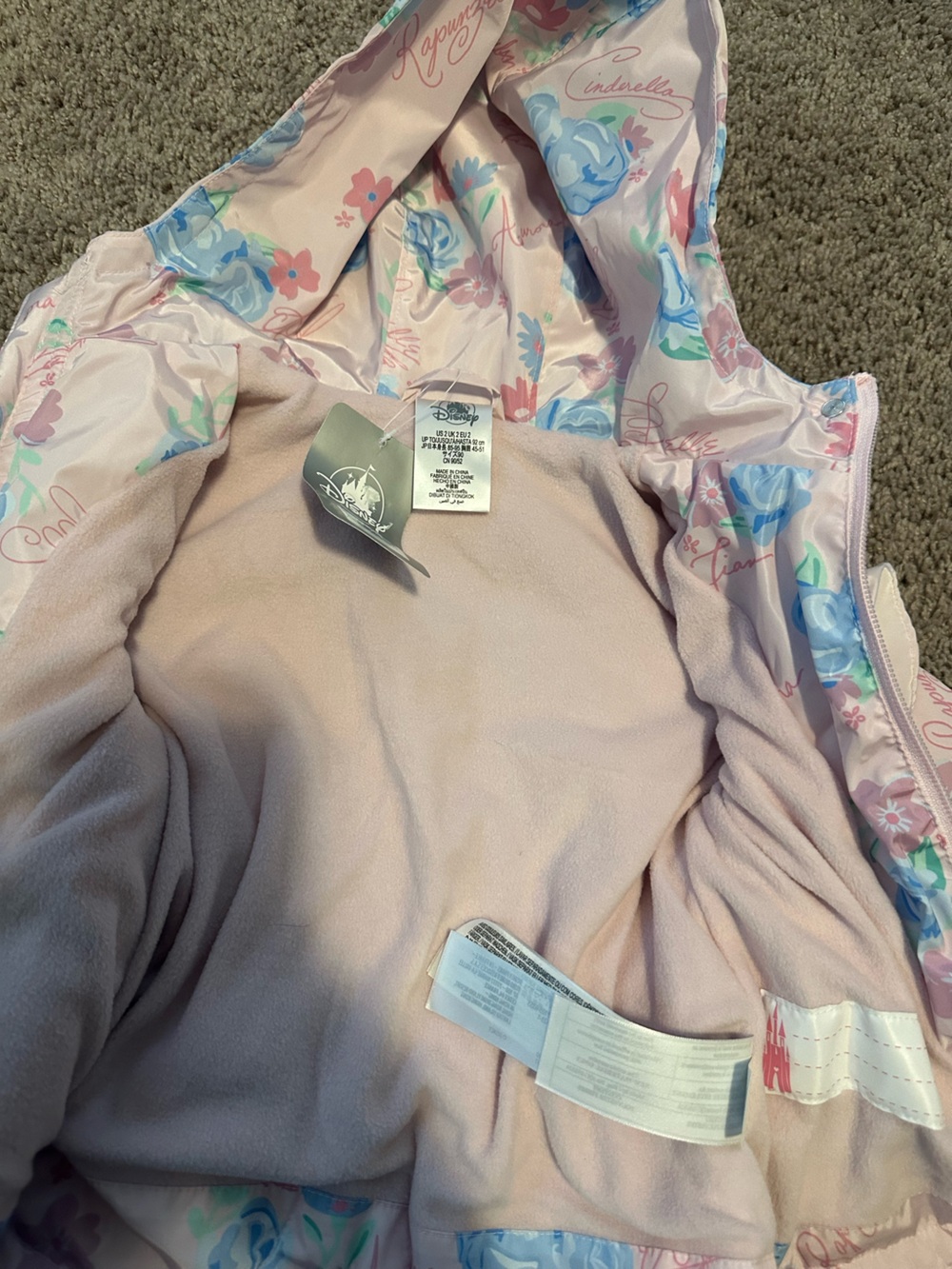 Bundle of Two 2T Disney Rain Coats - Picture 4 of 8